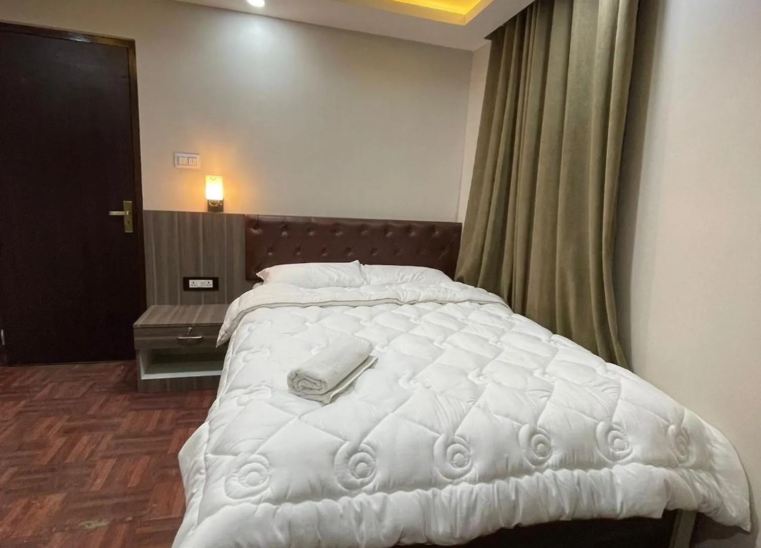 Applewood Inn Kathmandu